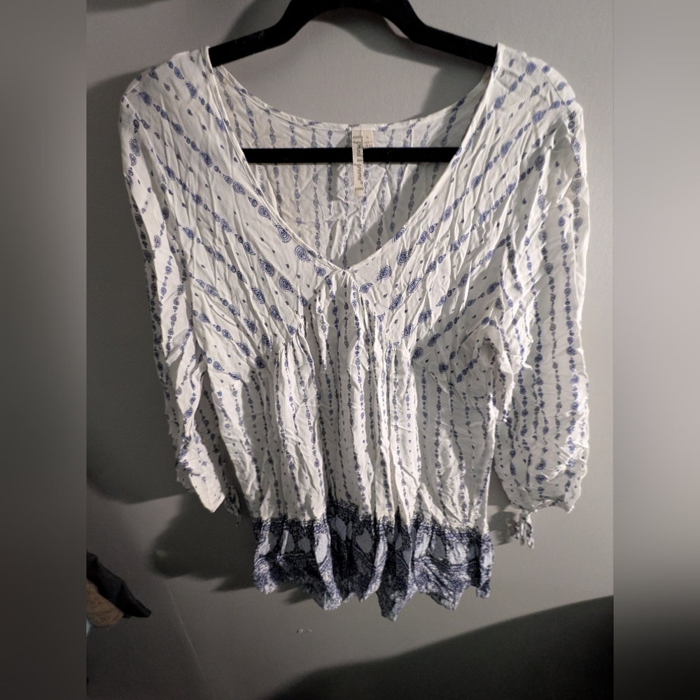 Grand & Greene White and Navy Blouse